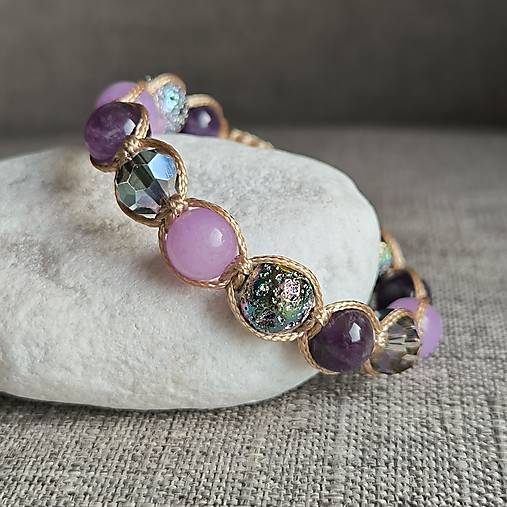 Amethyst Essence - Náramok z minerálov (Ametyst, Lávový kameň)
