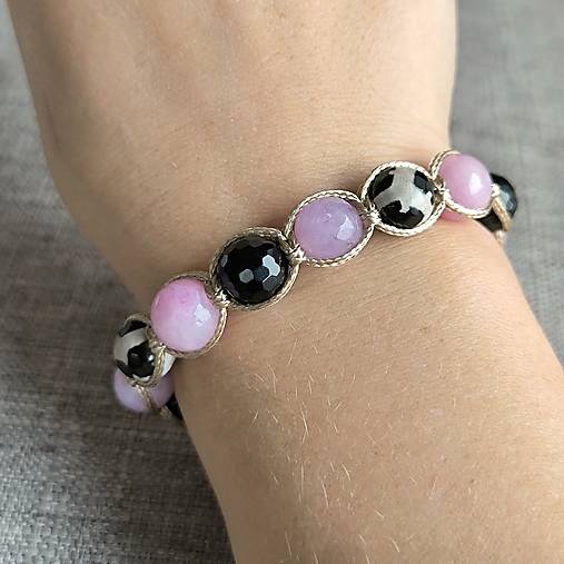 Wild Lily - Mineral Bracelet (Onyx, Agate, Jadeite)