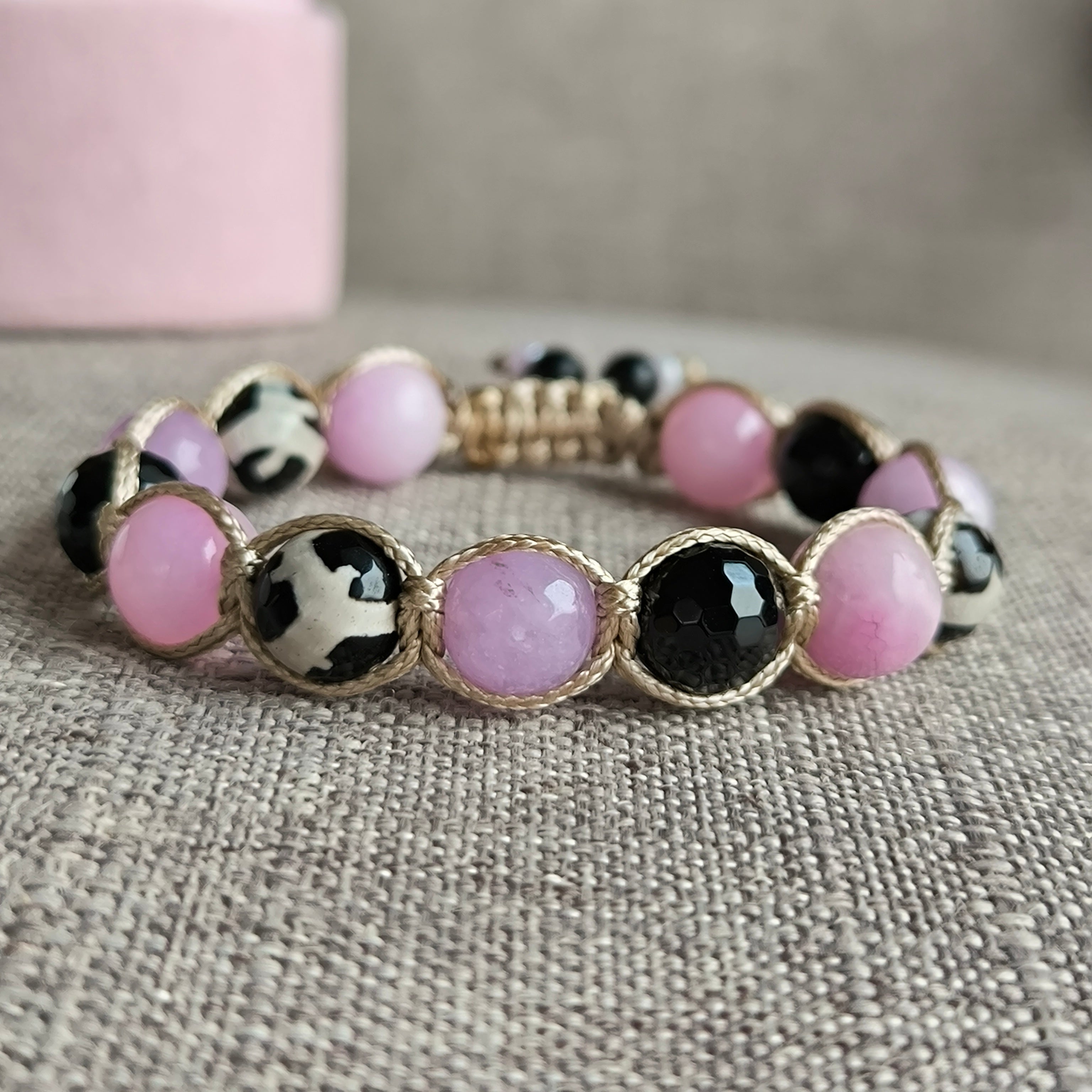 Wild Lily - Mineral Bracelet (Onyx, Agate, Jadeite)