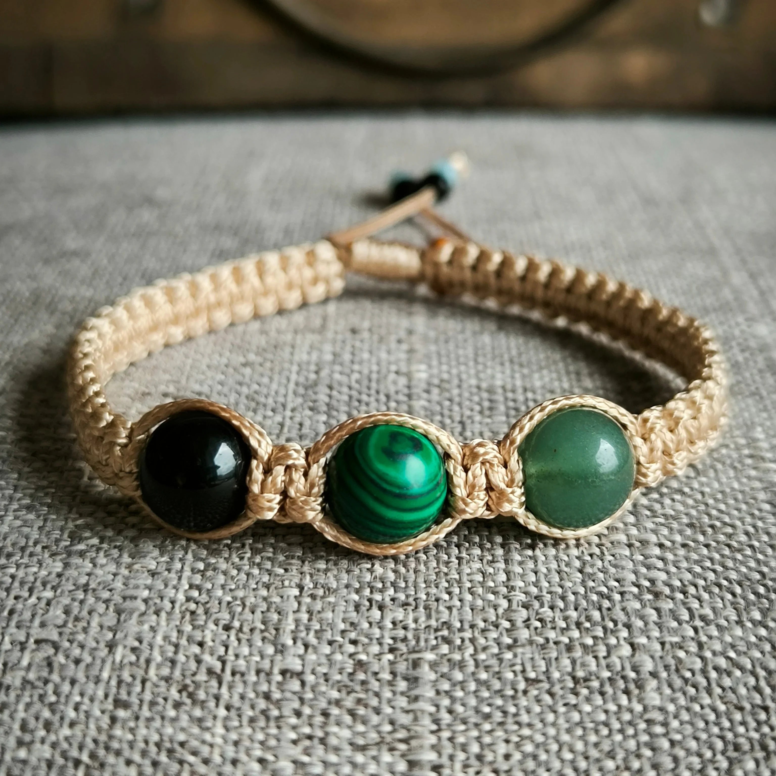 Taurus (Agate, Malachite, Aventurine) - Marole