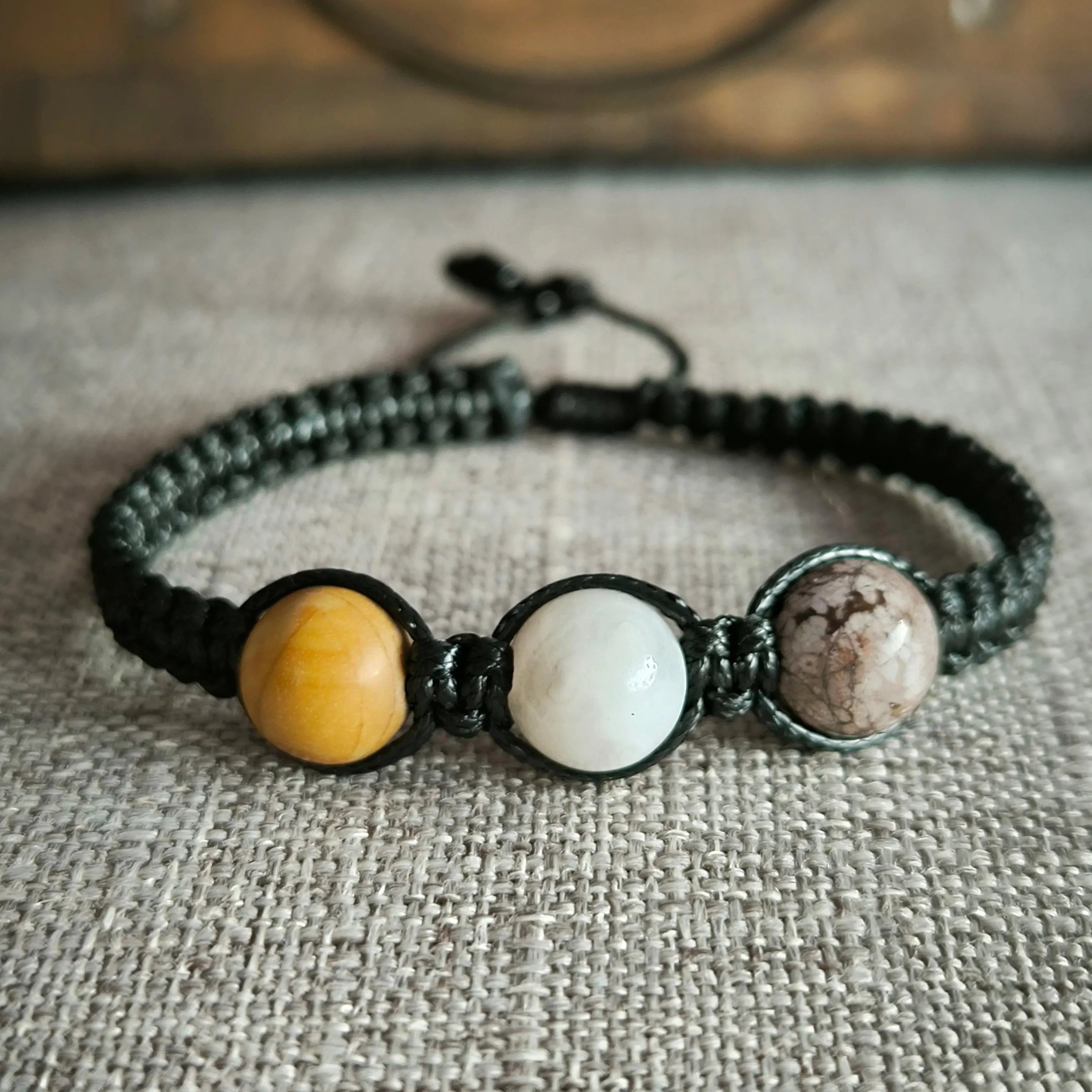 Scales (Obsidian, Agate, Jasper) - Marole