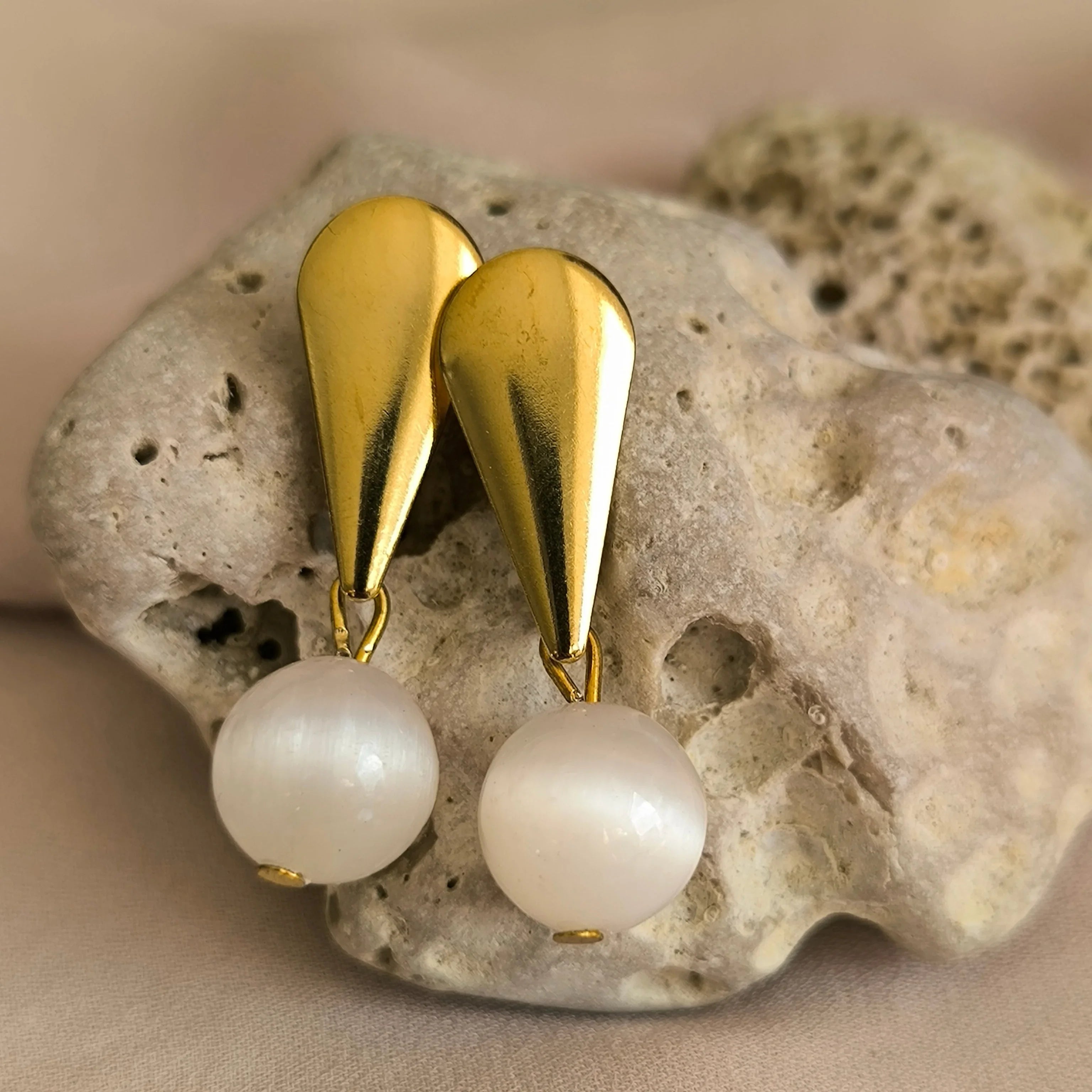 Náušnice z minerálov (Selenit) - Marole