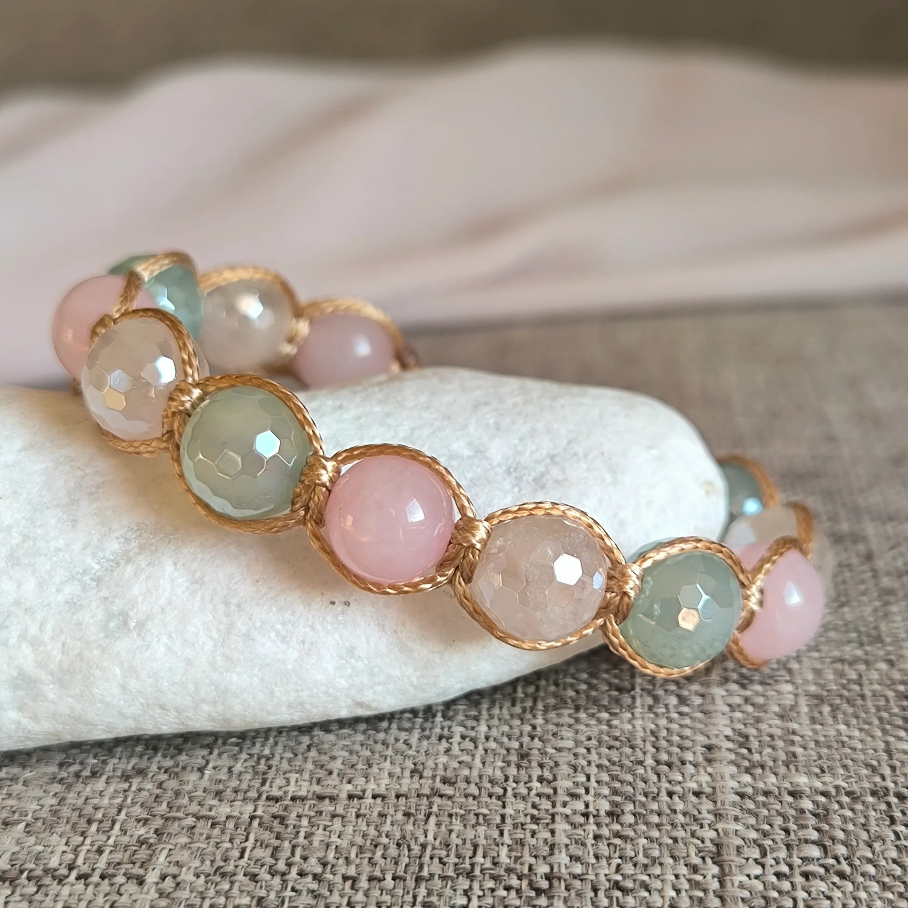 Floral - Mineral bracelet (Agate, Rose Quartz) - Marole