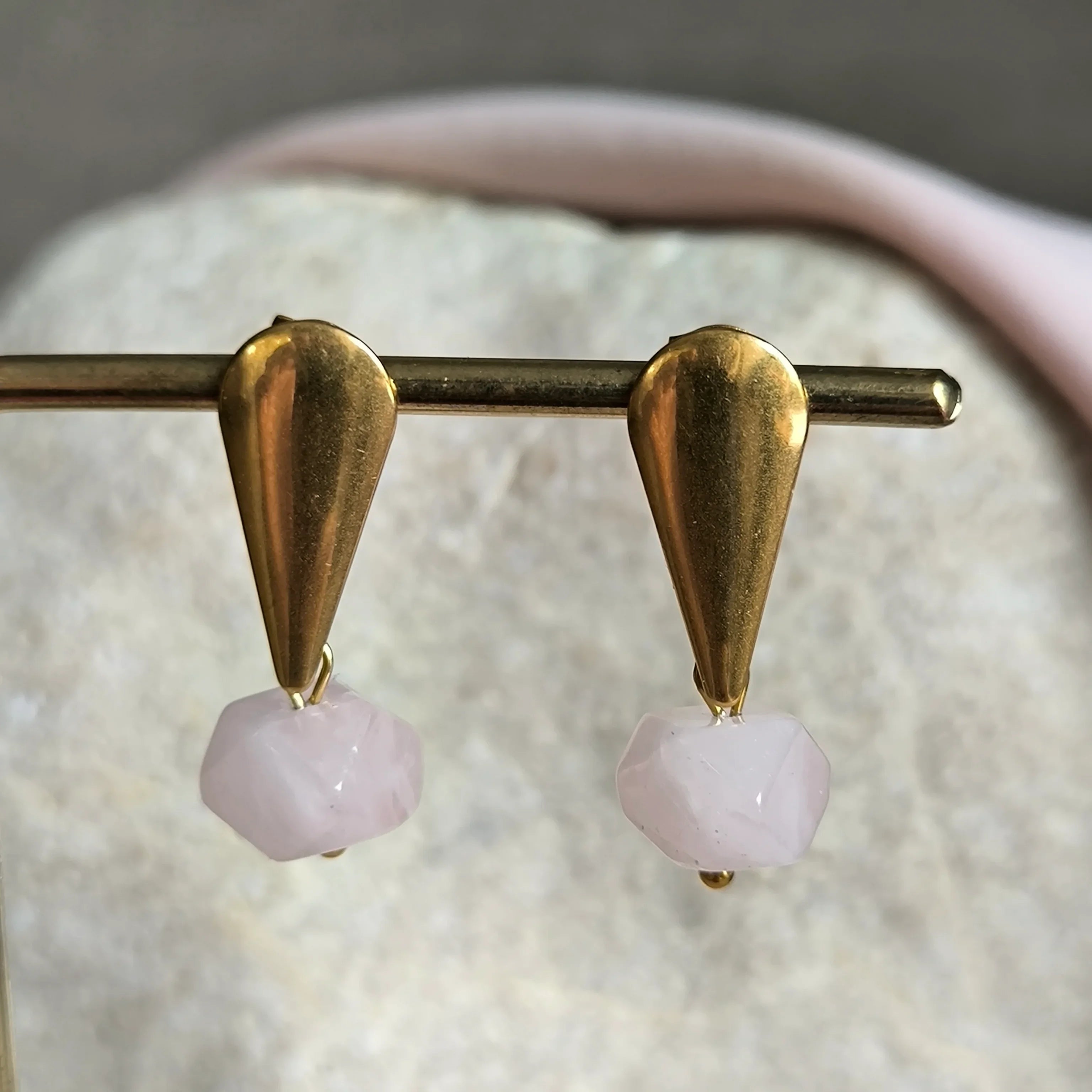 Mineral earrings (Rose quartz) - Marole