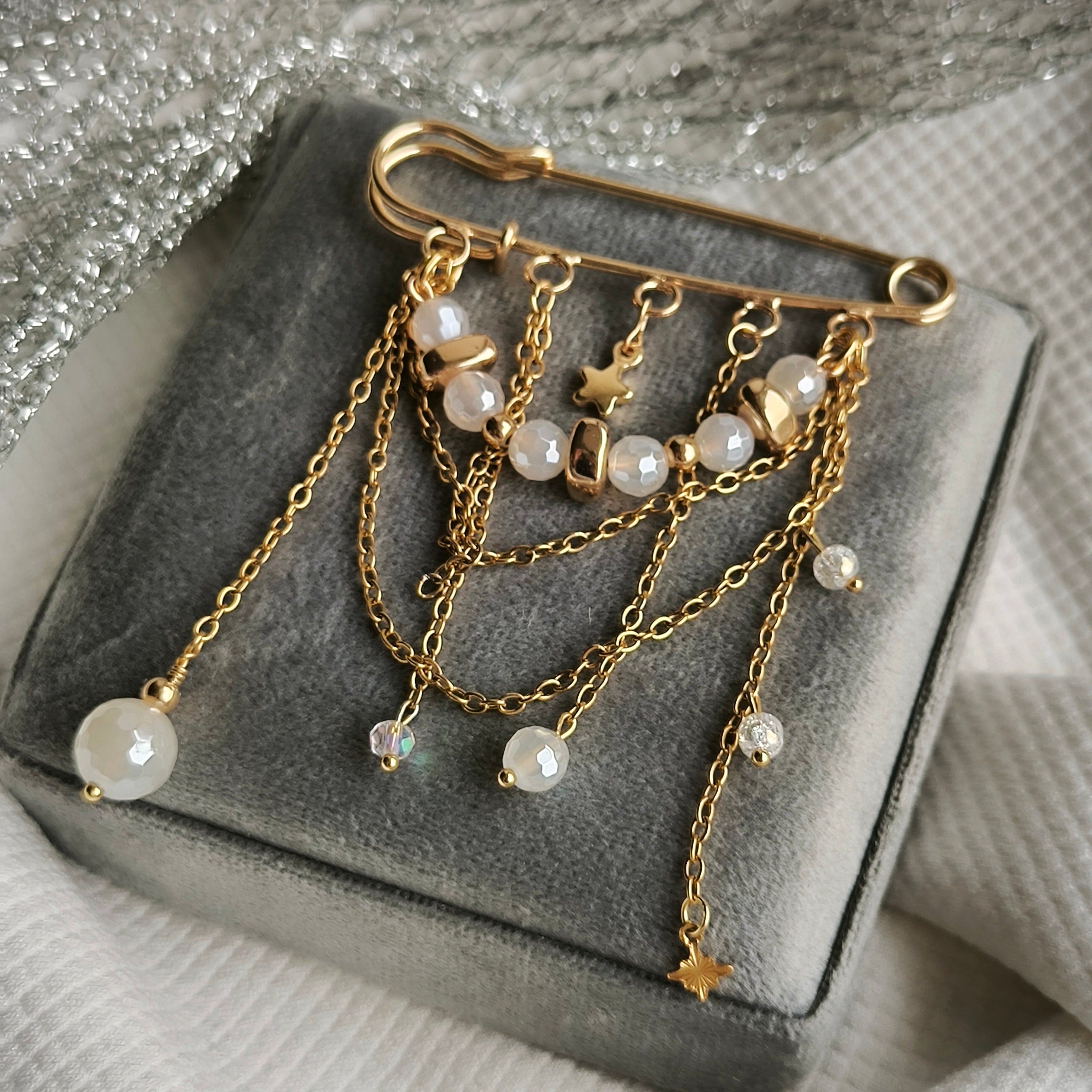 Majesty - Brooch with mineral stones (Hematite, Agate, Crystal)