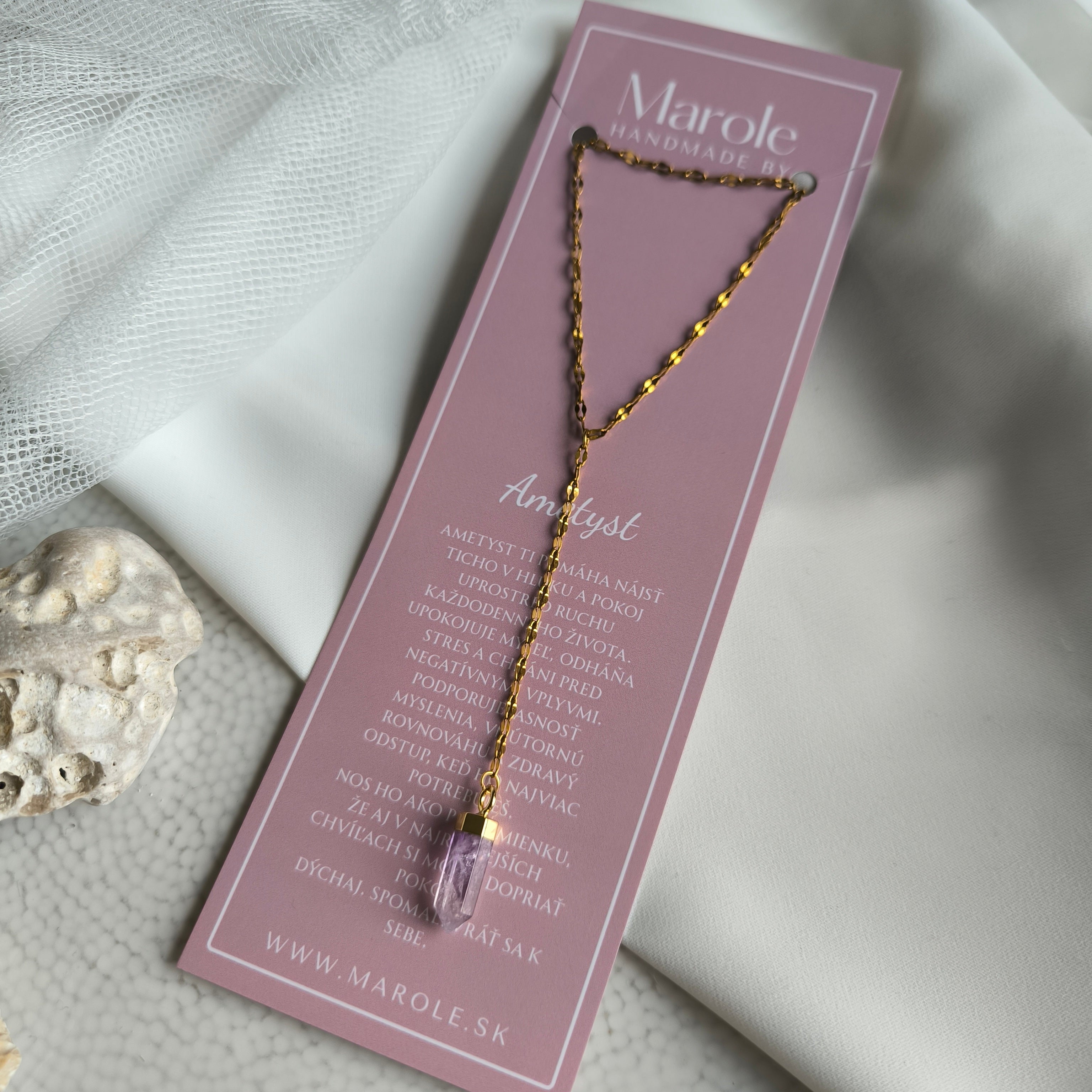 Doppelkette mit einem Anhänger aus natürlichem Mineral (Amethyst)