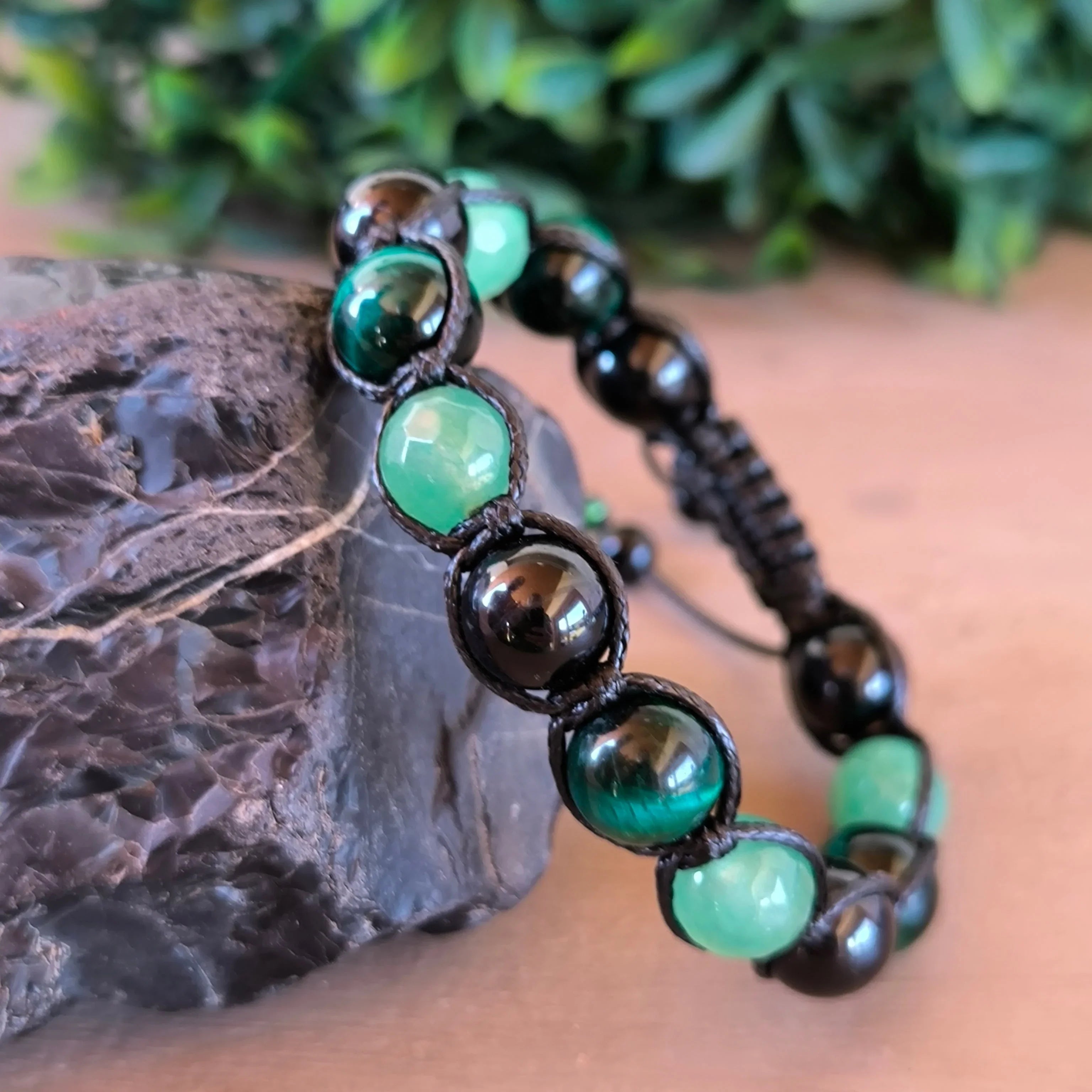 Dschungel – Mineralienarmband (Turmalin, Jadeit, Tigerauge) – Marole