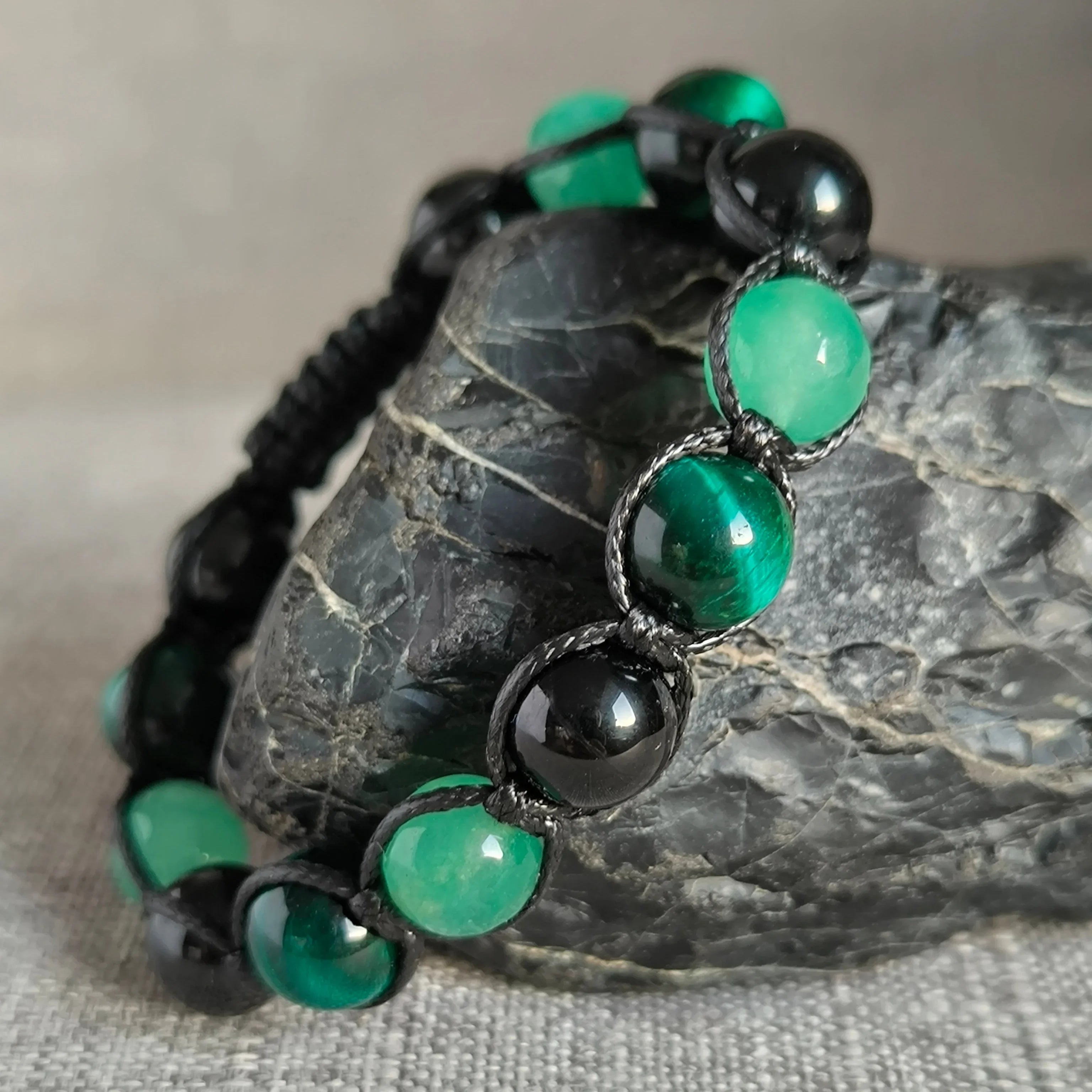 Dschungel – Mineralienarmband (Turmalin, Jadeit, Tigerauge) – Marole