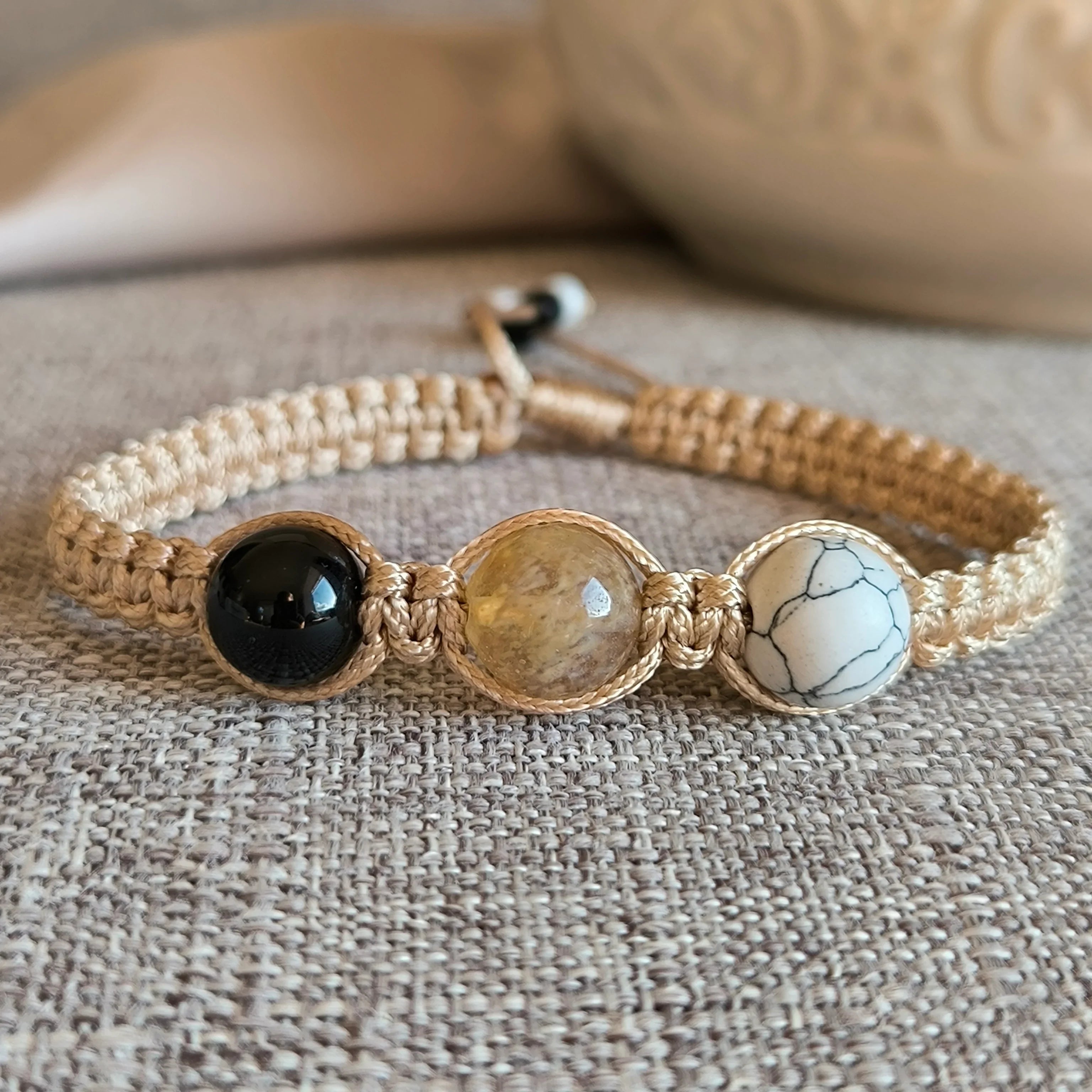 Rac (Howlit, Citrin, Onix) - Marole