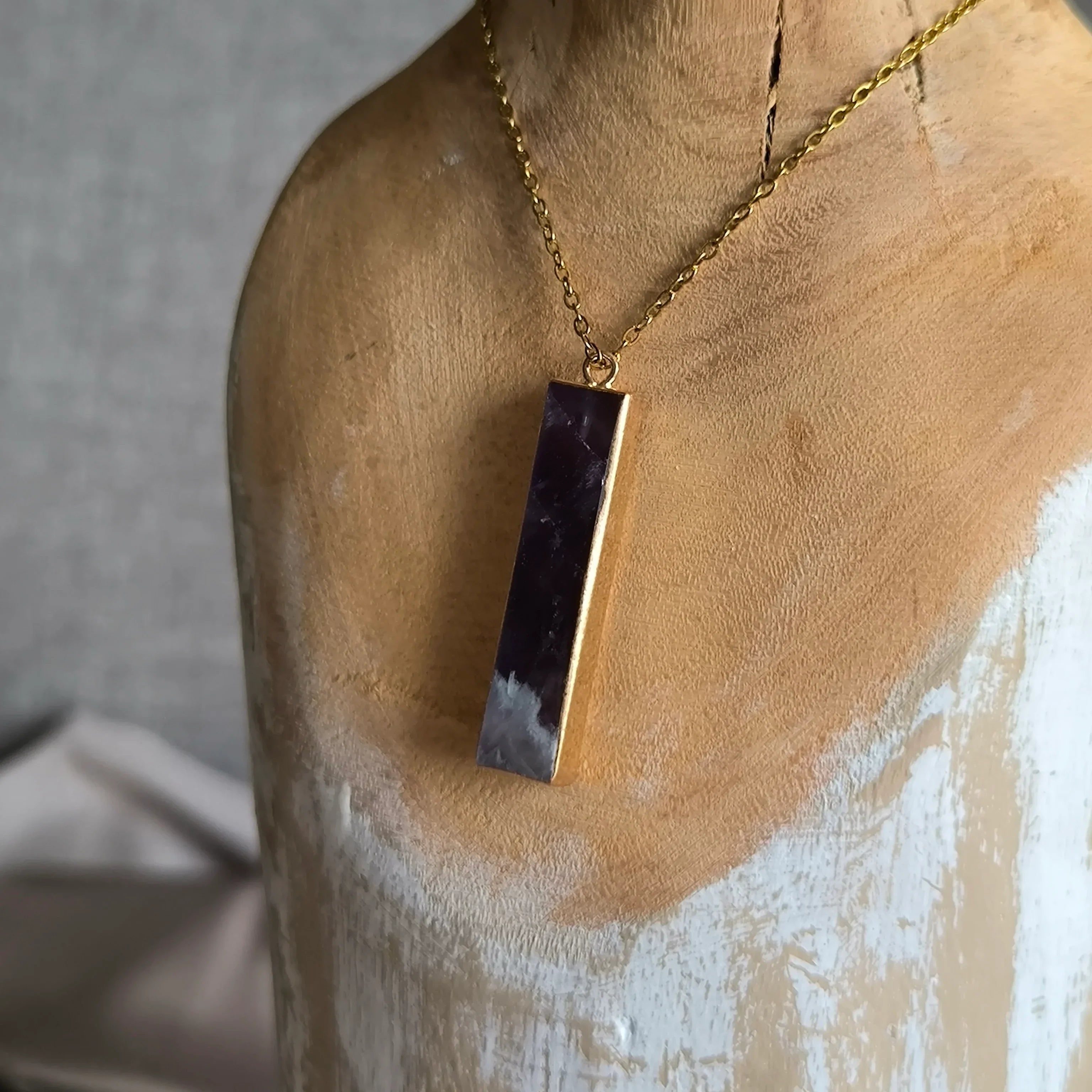 Kette mit Anhänger aus natürlichem Mineral (Amethyst) - Marole