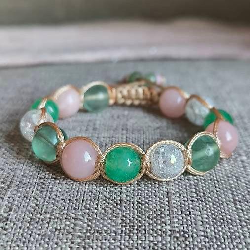 Rosalinda – Mineralienarmband (Fluorit, Jadeit, Rosenquarz, Kristall) – Marole