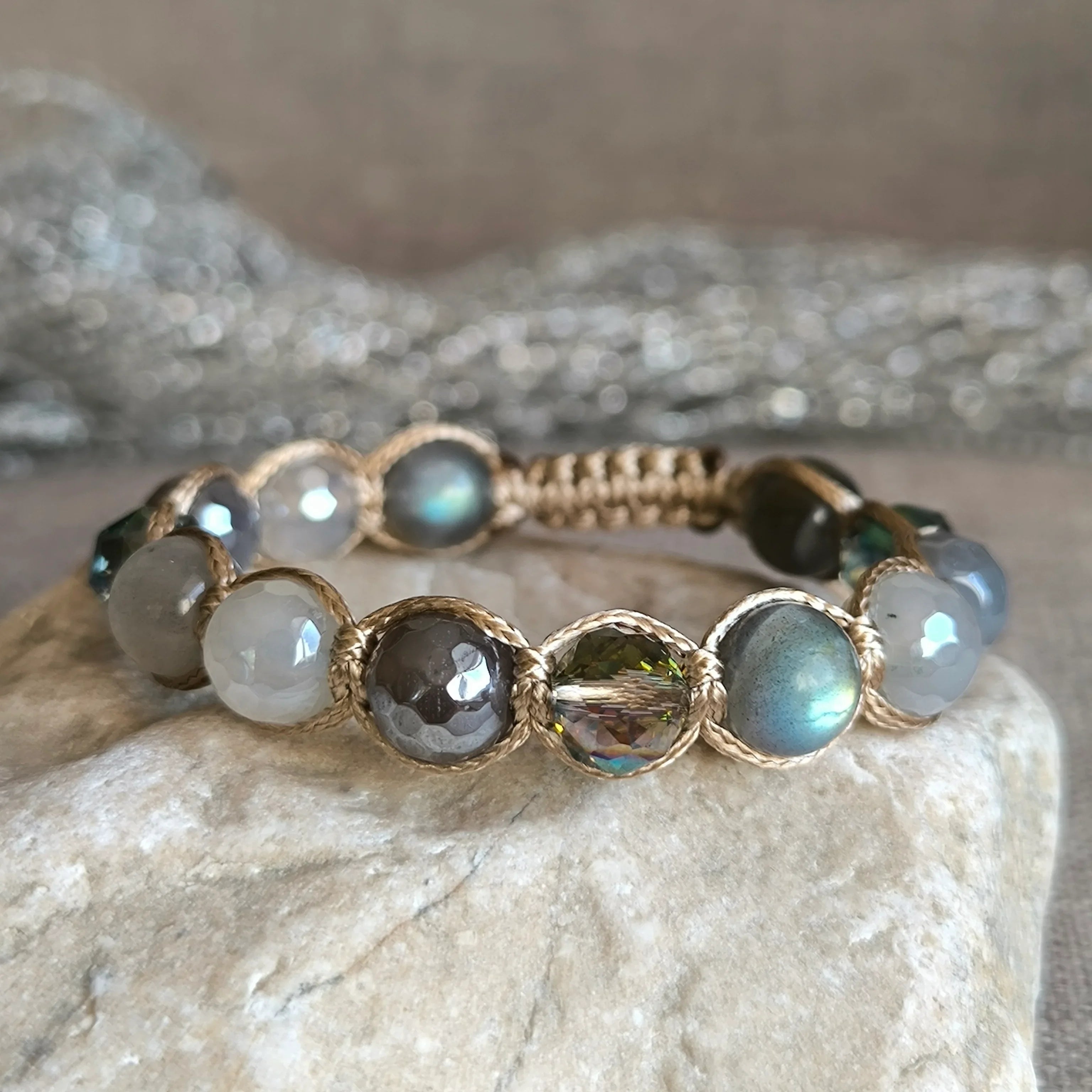 Smoky Touch – Mineralienarmband (Labradorit, Achat) – Marole