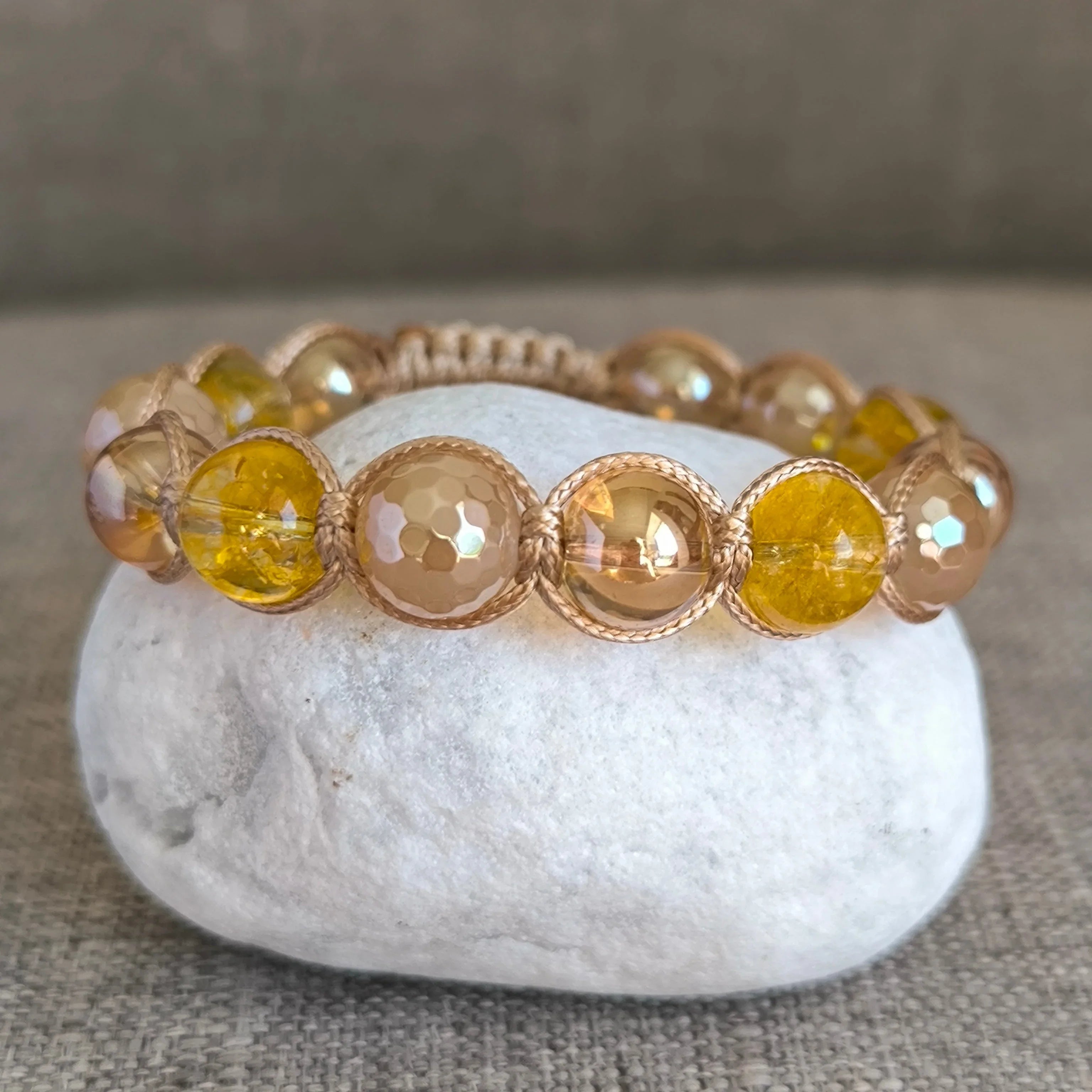 Sunny – Mineralienarmband (Citrin, Achat) – Marole