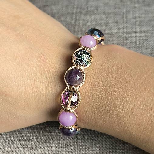 Amethyst Essence - Náramok z minerálov (Ametyst, Lávový kameň)