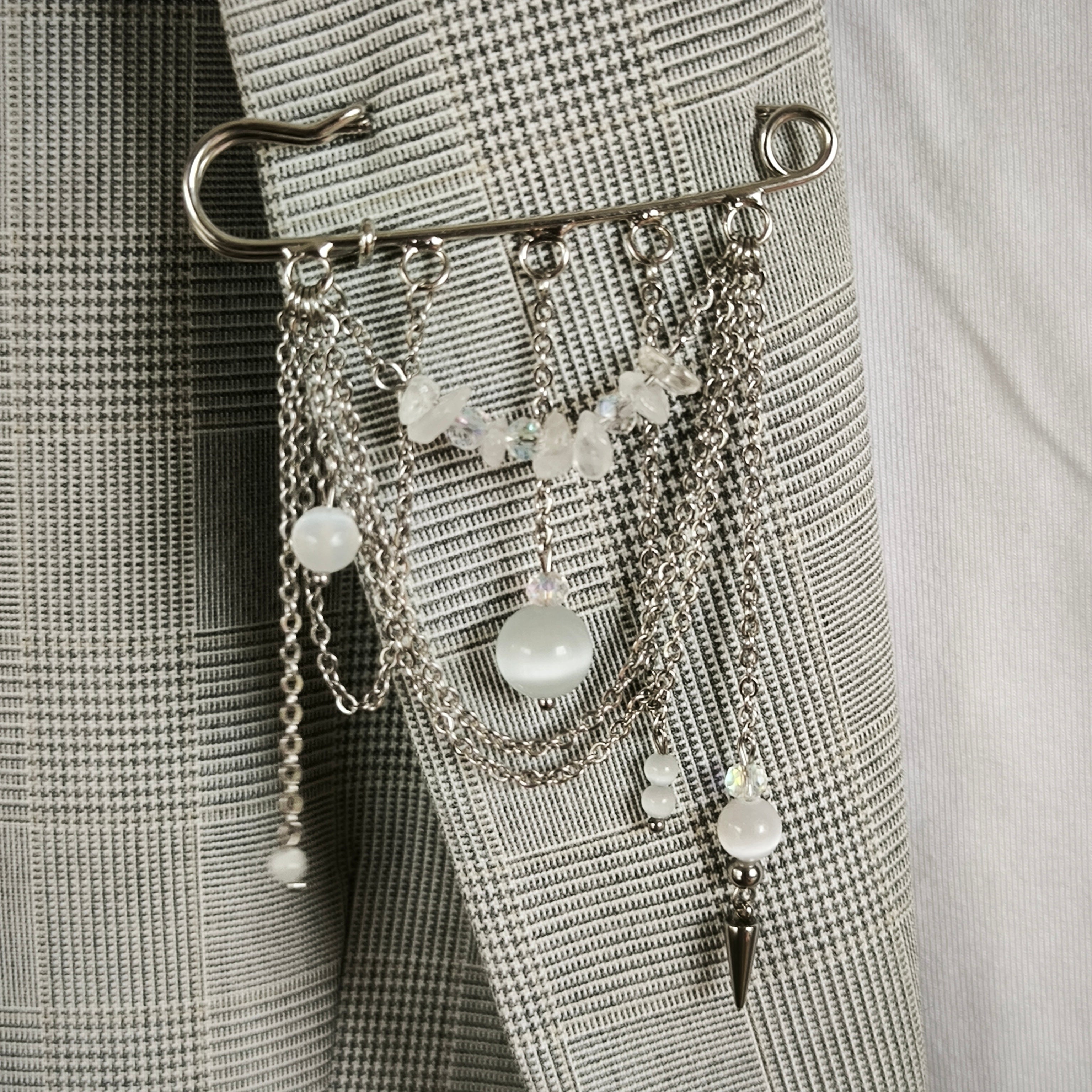 Isadora - Brooch with mineral stones (Selenite, Crystal)