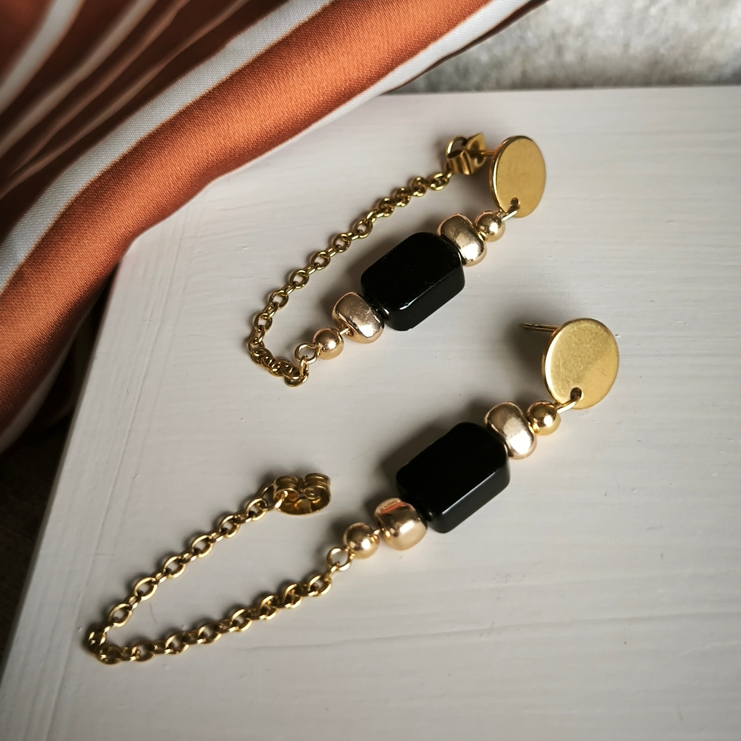 Mineral earrings (Obsidian, Hematite)