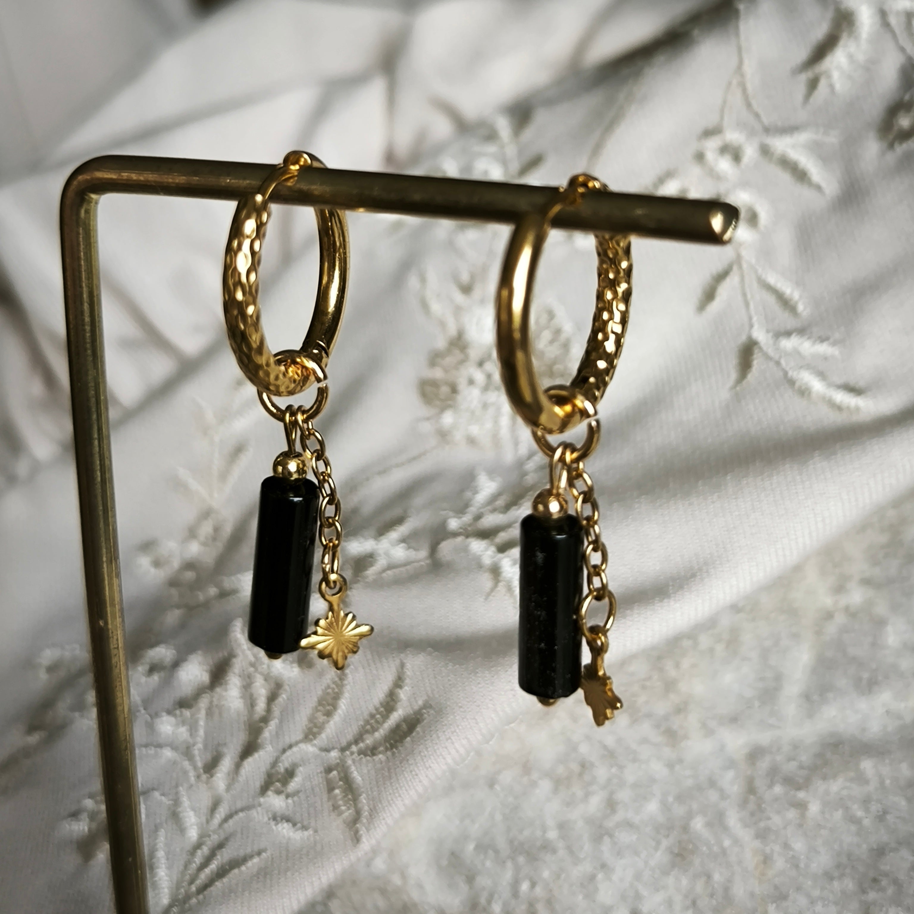 Mineral earrings (Onyx)