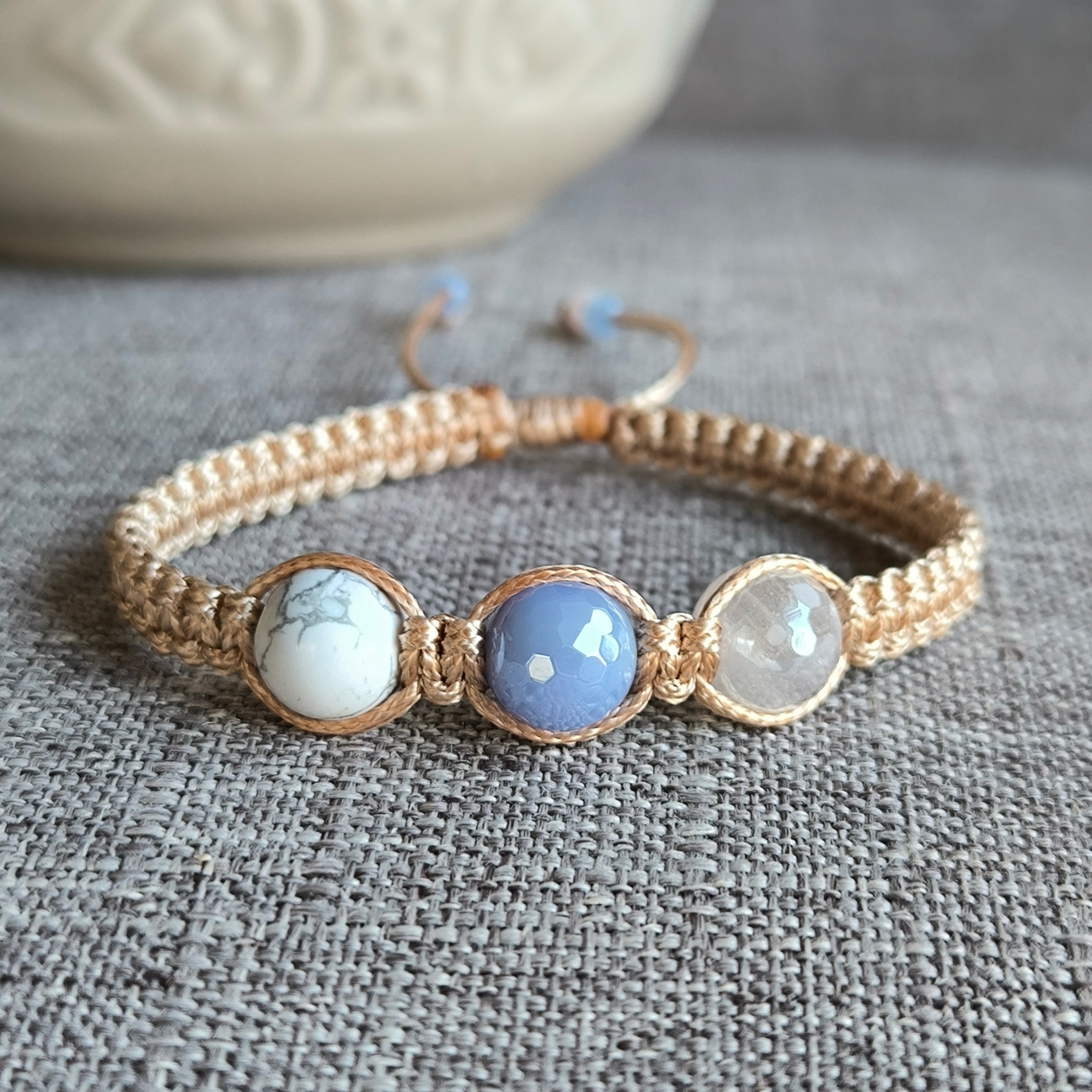 Váhy (Howlit, Achát, Ruženín)